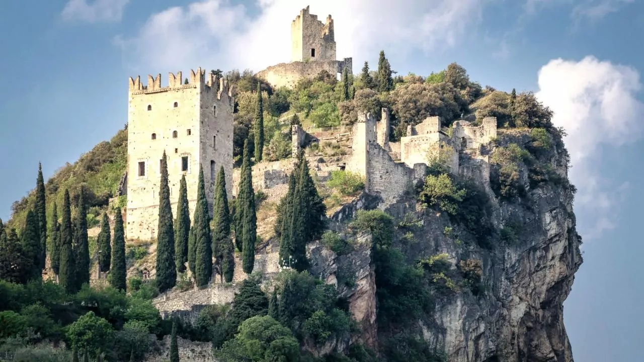 Arco e il suo castello